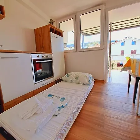 Izola Milena Apartments *